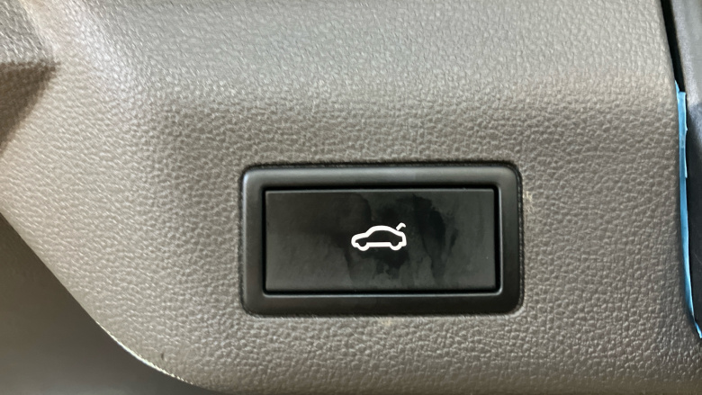 Volkswagen Multivan 2.0 TSI Style 5dr LWB DSG Petrol Estate